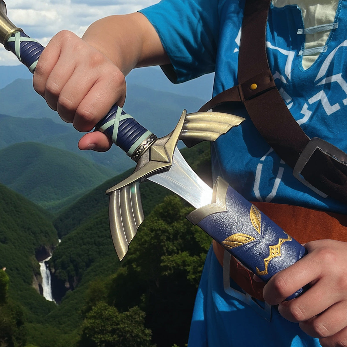 42" Blue Fantasy Sword, Animation-1