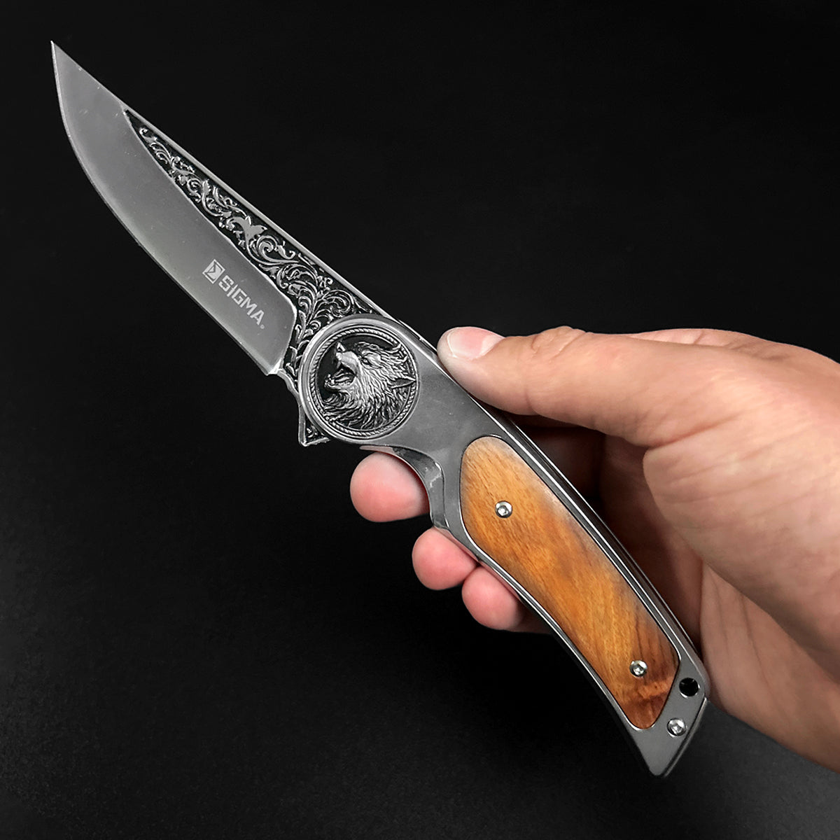 sigma-folding-knife-wolf-wood-handle