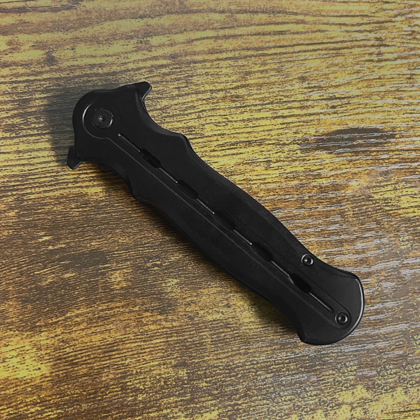 3 3/4" Blade / 4 3/4" Handle / Ball Bearing System / Black