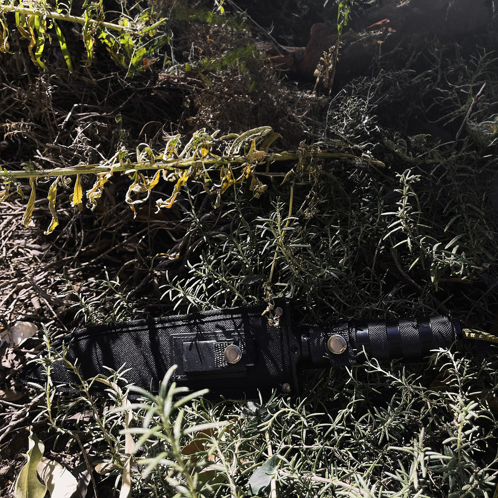 Outlander 9" Black Blade Hunting Knife