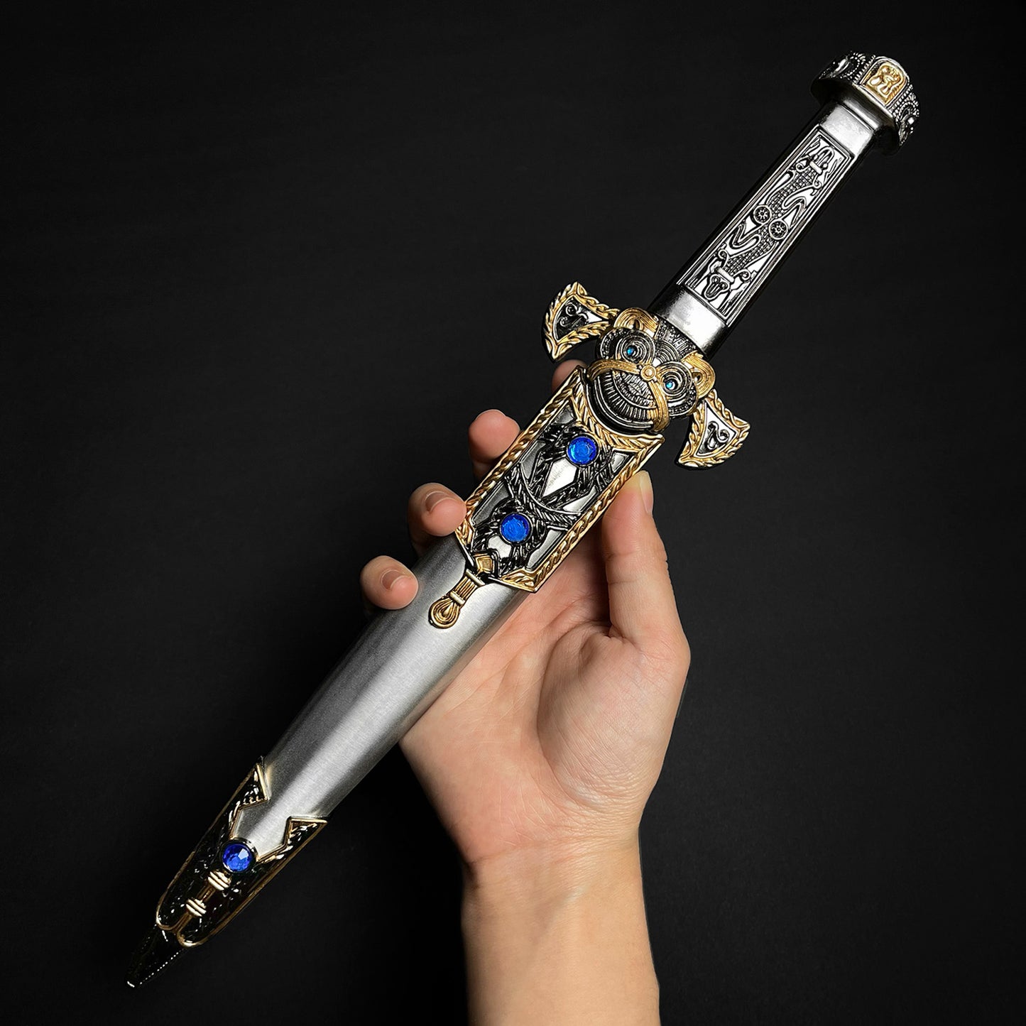 14" Roman Dagger Blue and Gold Details