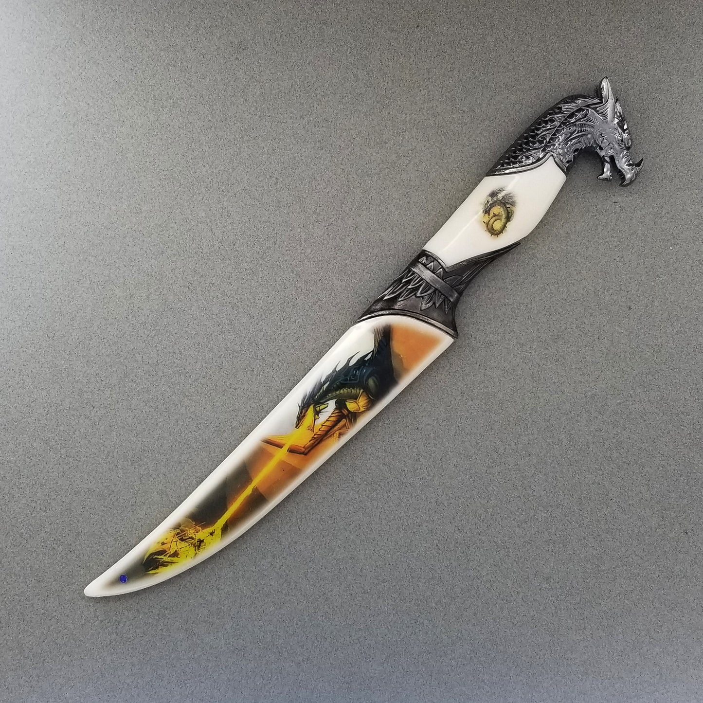 13 1/2" Fantasy Dragon Dagger with White Scabbard