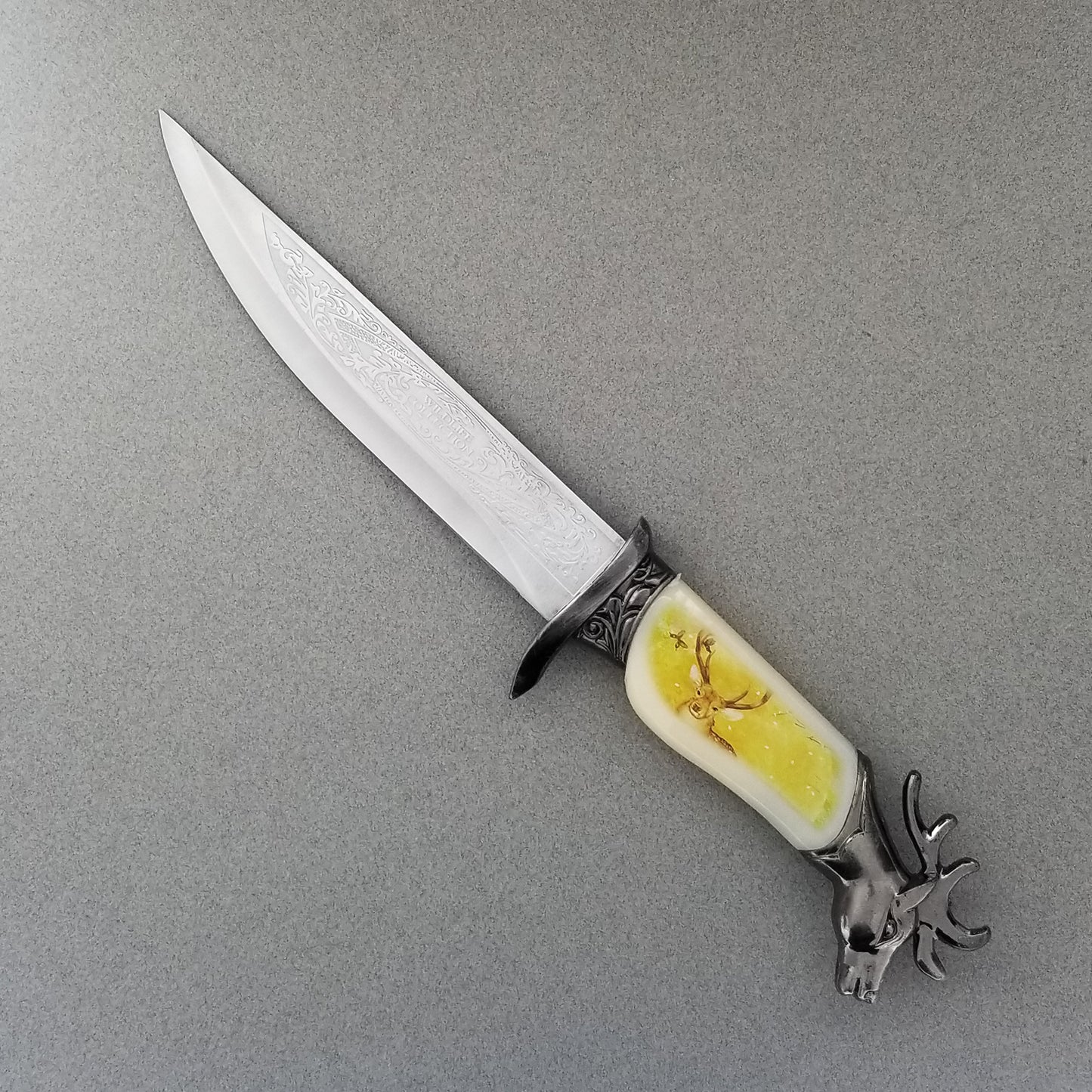 13 1/2" Elk Fantasy Dagger with White Scabbard