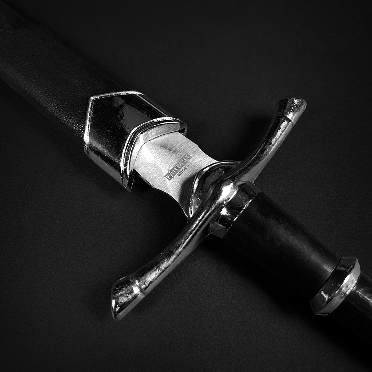 13 1/2" Classic Dagger with scabbard