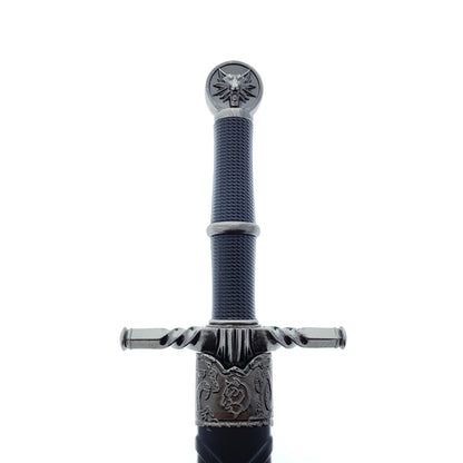 16"  Black Wolf Head Medieval Dagger w/Plastic Scabbard
