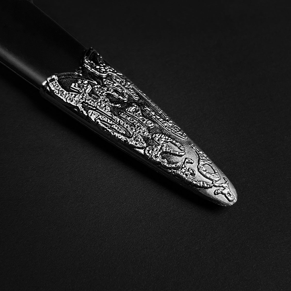15 3/4" Black medieval dagger w/Black Plastic Scabbard