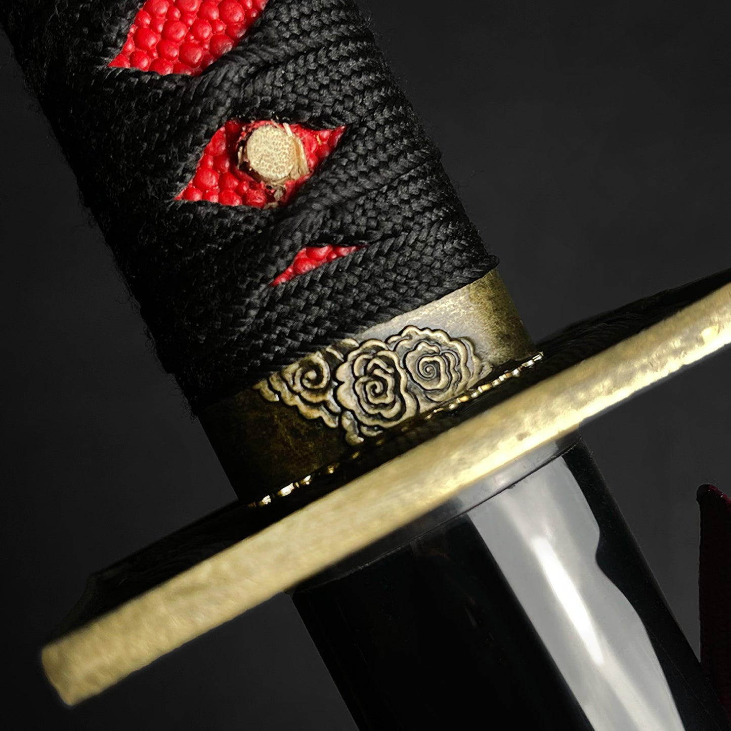 40 1/2" Hand Forged Samurai Sword comes with stand