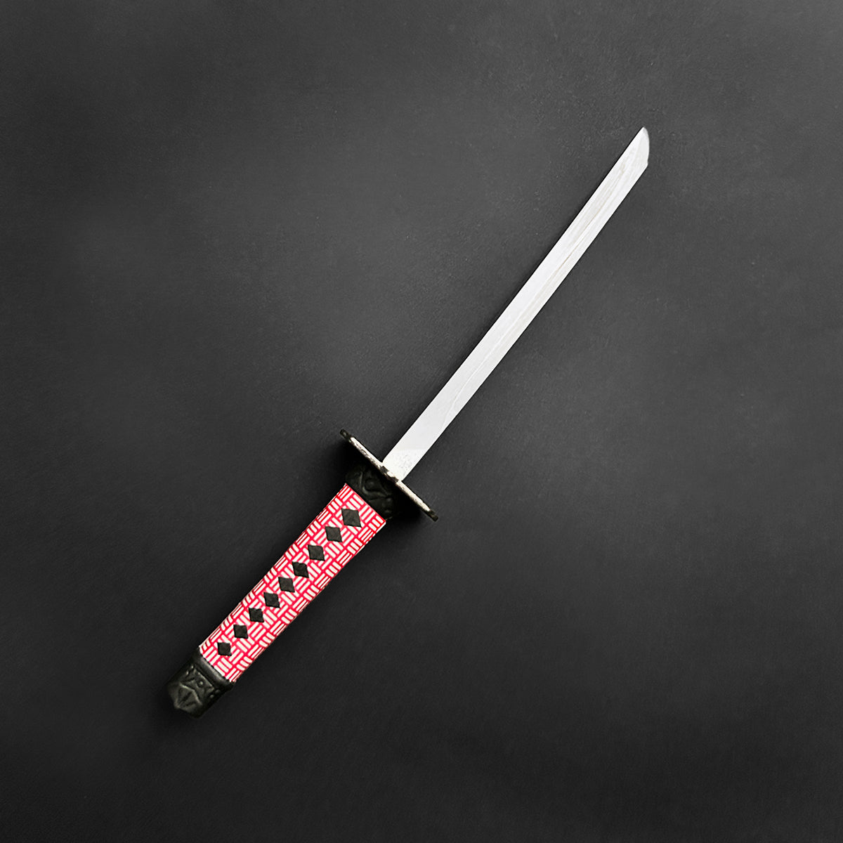 Pacific Solution Wholesale Mini Katana for Sale with a decorative pink and black handle design