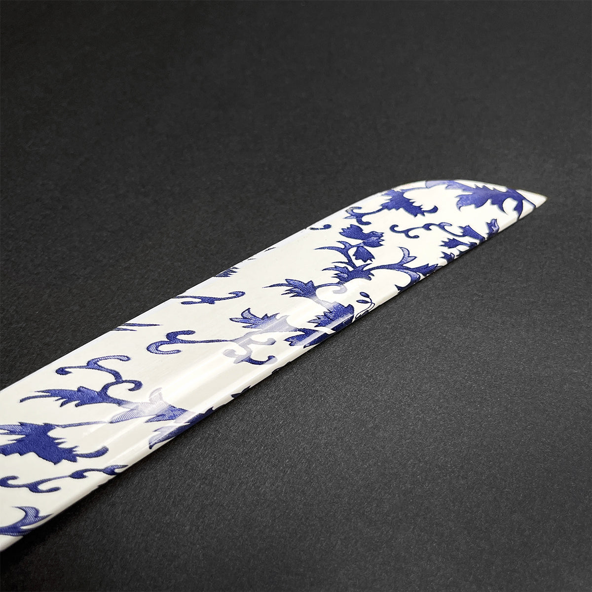 Wholesale Musha Samurai Sword Katana with Elegant Blue Floral Design on the Blade