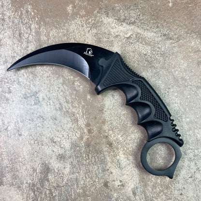 Falcon 5 Pieces Black Set Hunting Set (Machete, Karambit, Throwing Knives.)